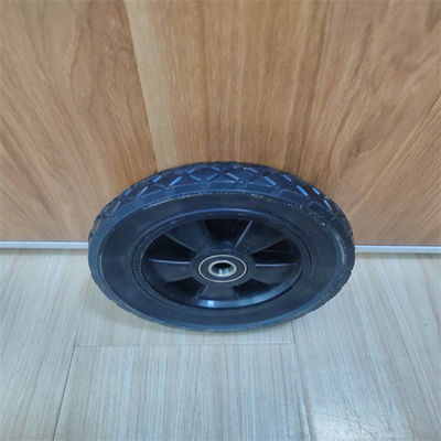 Petites roues en caoutchouc solides résistantes camions de Rim Solid Wheels For Hand en métal de 6 pouces